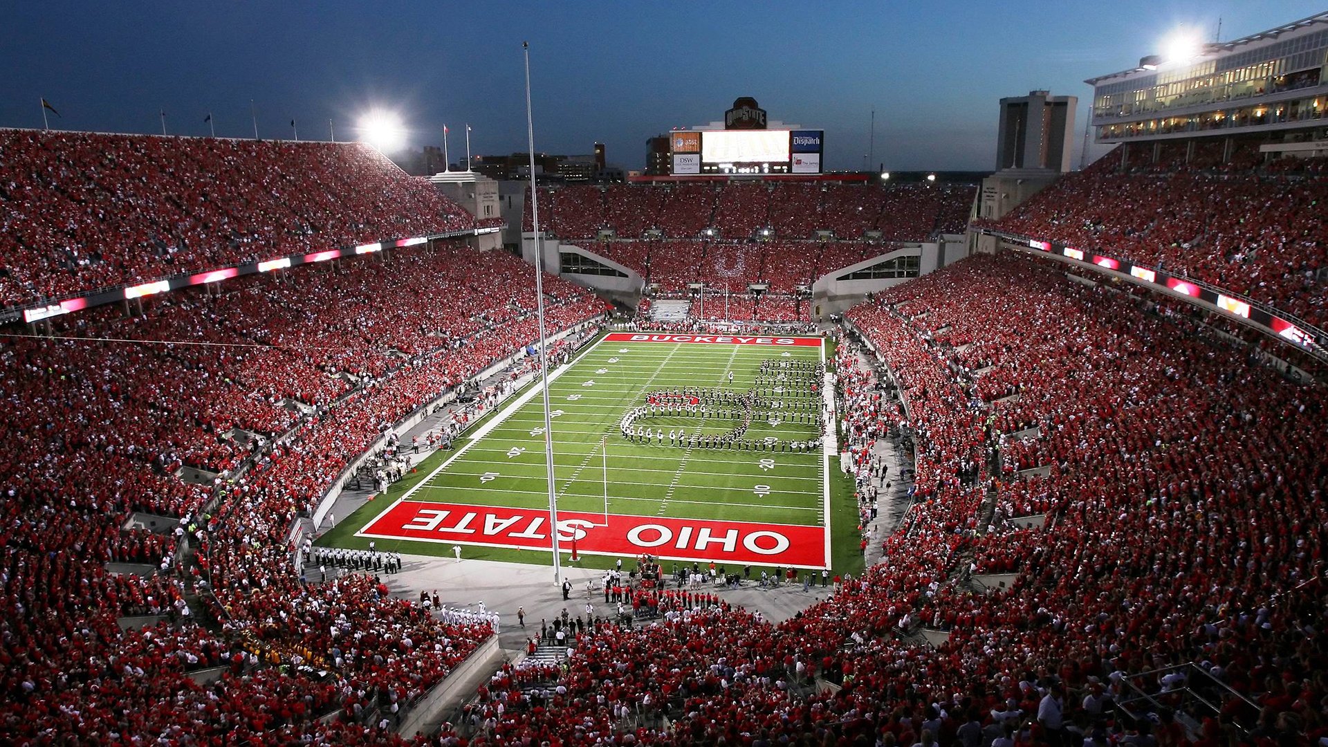 九游手游官网-全景高空绳索穿越赛，极速体验天空之巅，高空绳网探险拓展项目